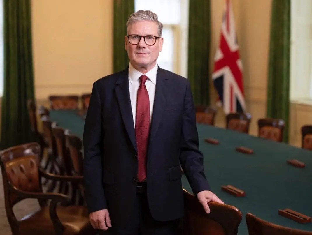 Official portrait of UK Prime Minister Keir Starmer