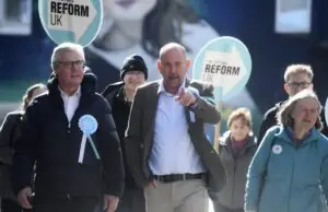Cowdenbeath candidate Mark Davies campaigning with Reform Scotland leader Malcolm Offord